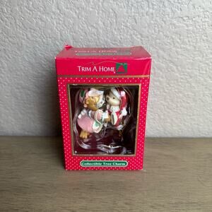 Trim A Home Vintage Kmart‎ 1997 Seamstress Bear Ornament